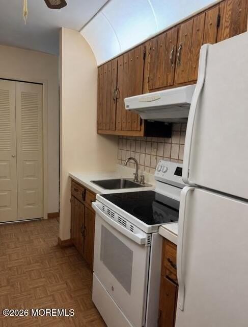 147 Amberly Dr #G - Photo 7 of 13