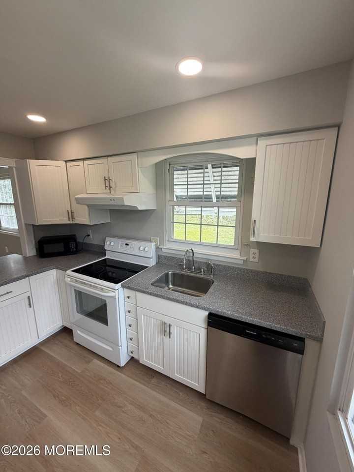 35 Milford Ave #52 - Photo 3 of 18