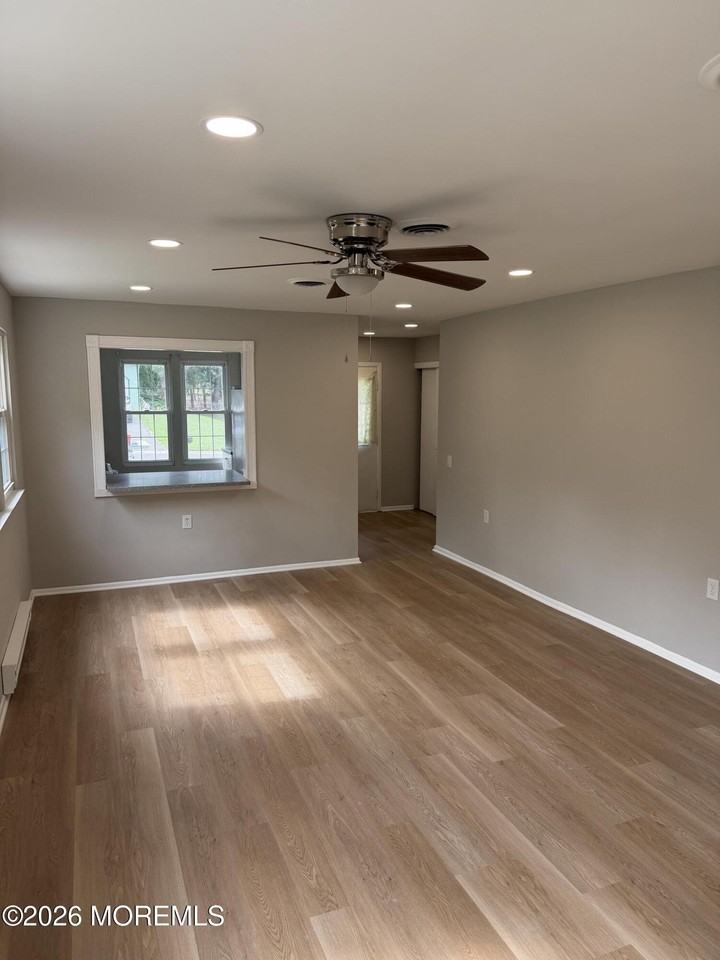 35 Milford Ave #52 - Photo 7 of 18
