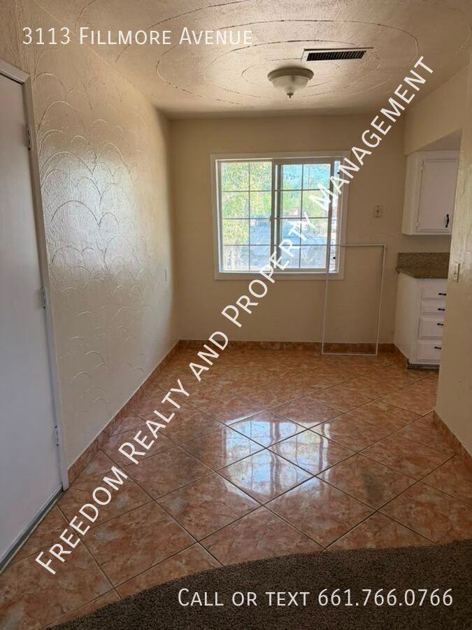 3113 Fillmore Ave - Photo 4 of 11