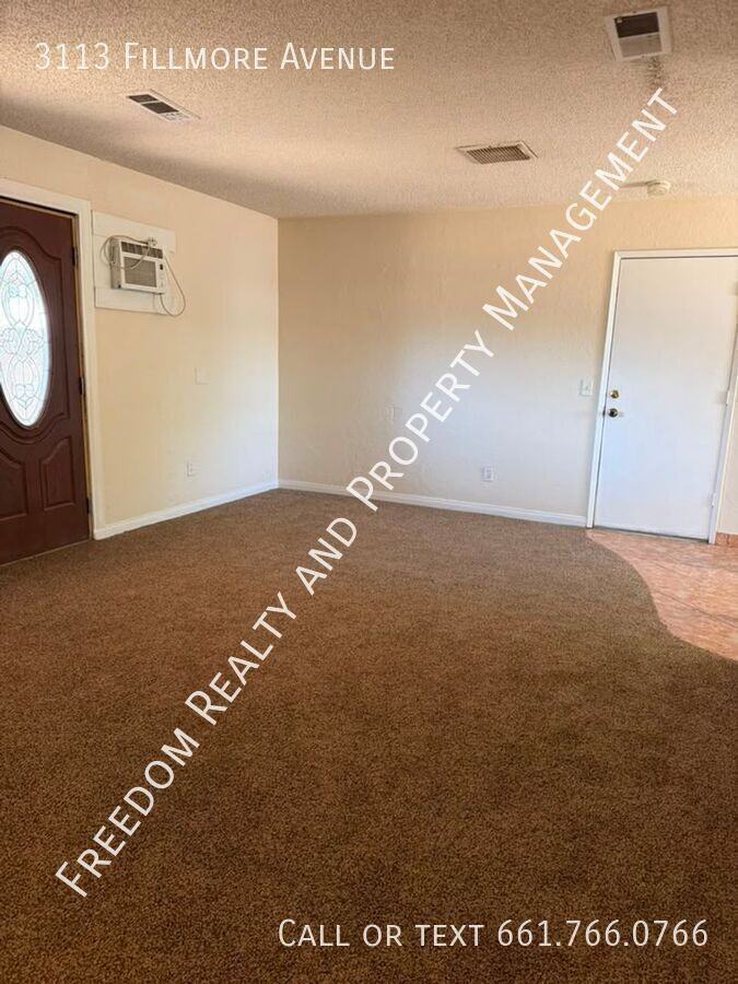 3113 Fillmore Ave - Photo 6 of 11