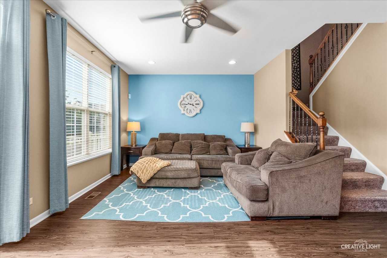 263 Lakeshore Dr - Photo 6 of 31