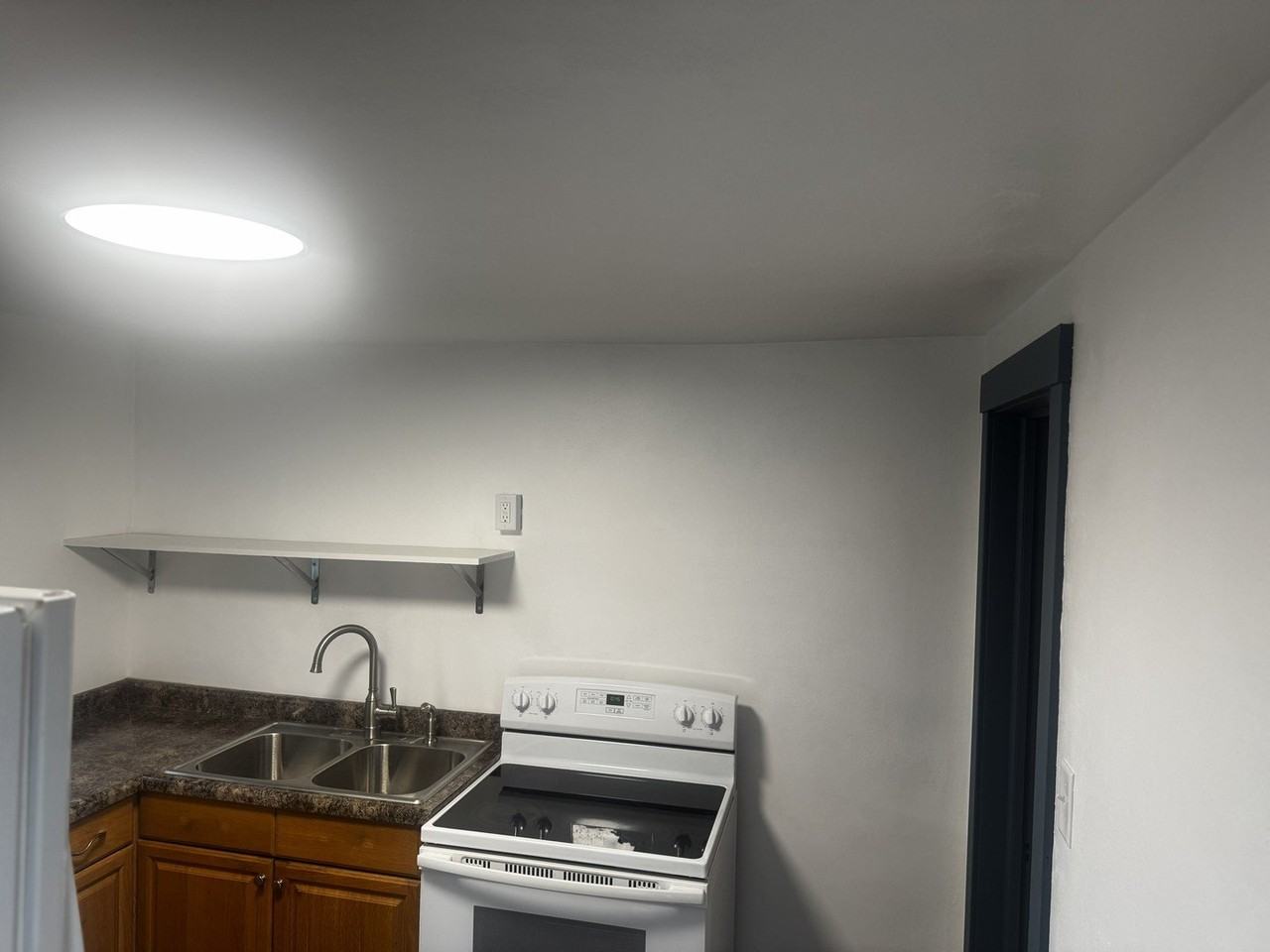105 University St #2 - Photo 6 of 15