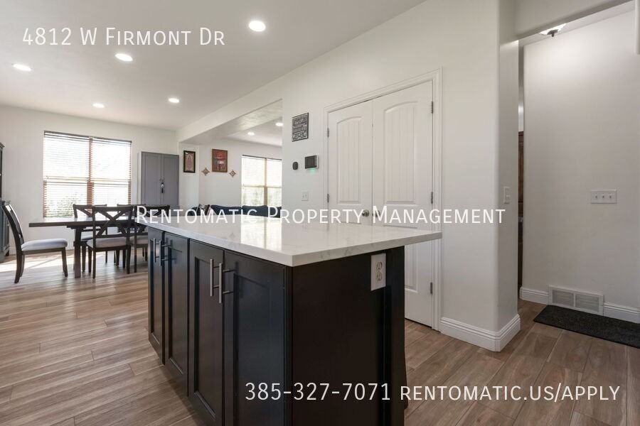 4812 W Firmont Dr - Photo 5 of 41