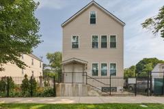 1234 W 49th Pl #2R - Photo 1 of 1
