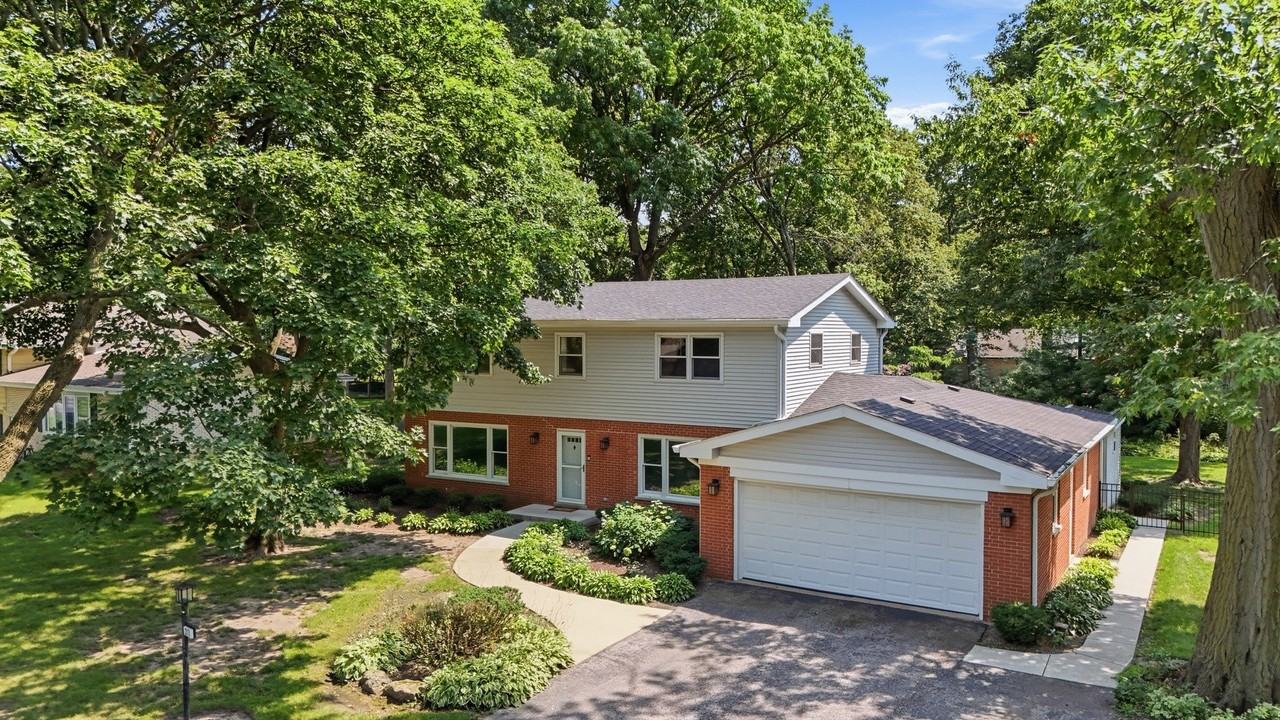 317 E Forest Ln - Photo 2 of 50