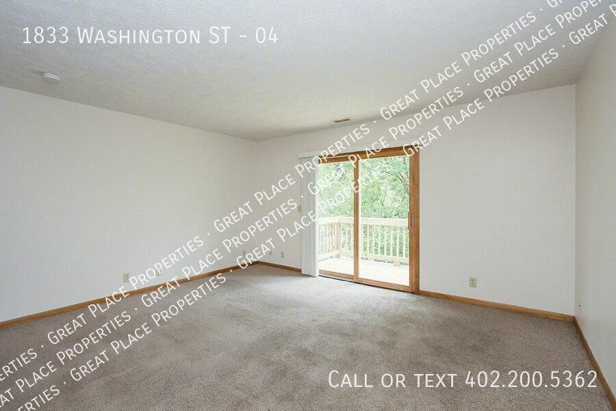 1833 Washington St #04 - Photo 5 of 23