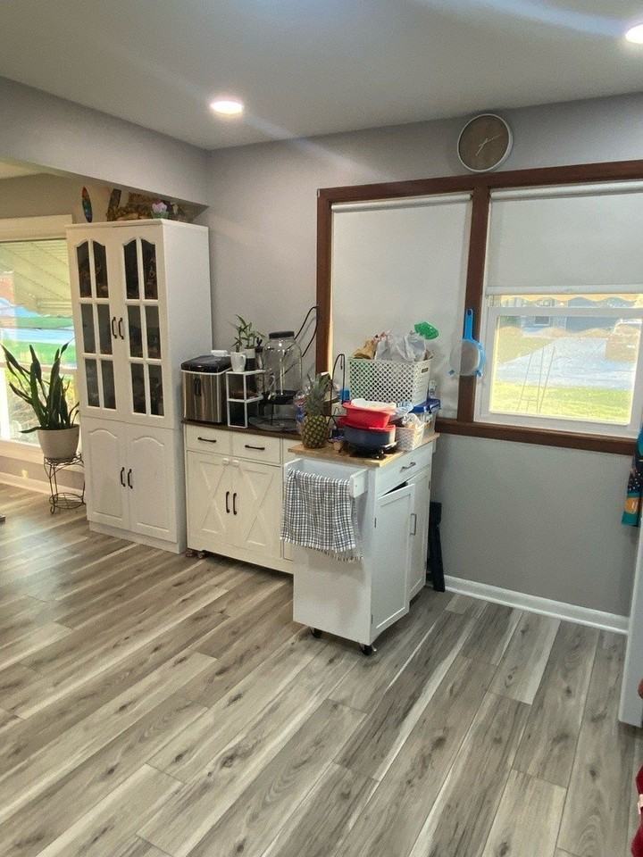 421 Hyde Park Ave - Photo 6 of 14