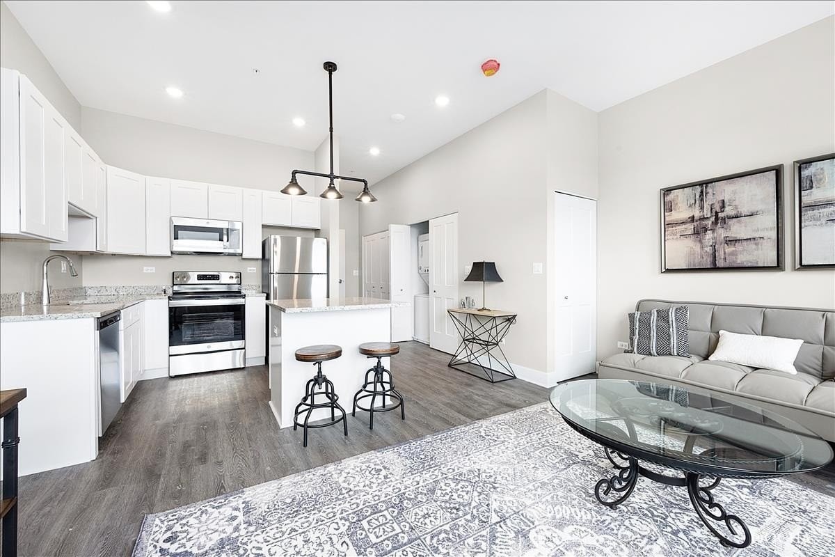 1101 Ritter St #206 - Photo 2 of 14