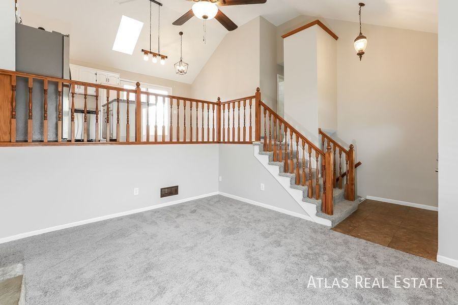10205 Nw 85th St - Photo 3 of 24