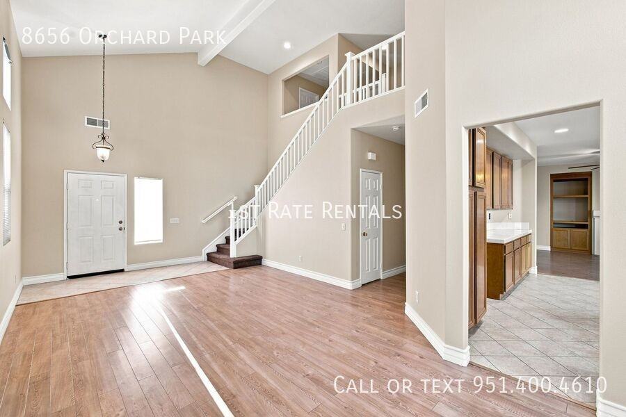 8656 Orchard Park Dr - Photo 2 of 14