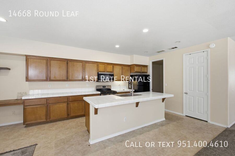 14668 Round Leaf Rd - Photo 4 of 15