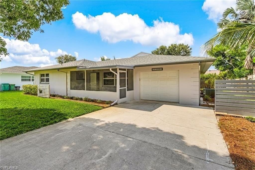 1240 Pompei Ln - Photo 4 of 25
