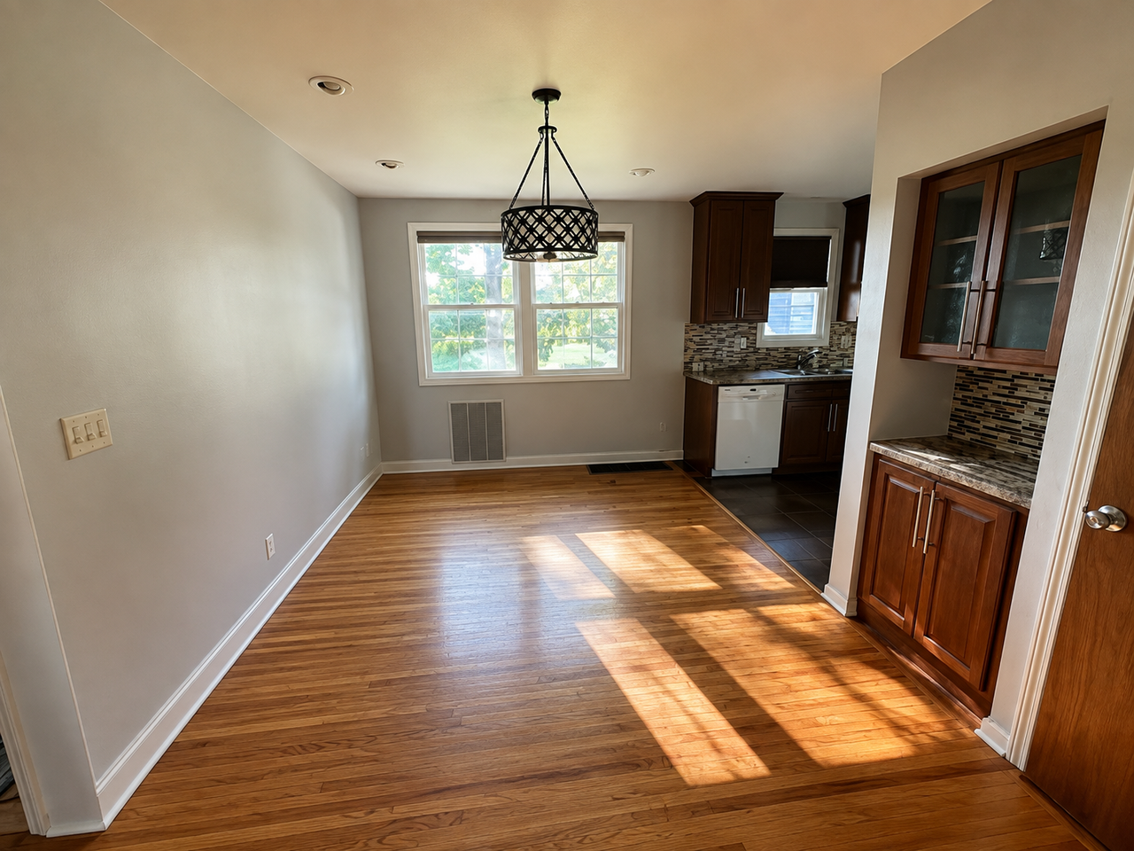 503 Hayward Ave #1 - Photo 4 of 14