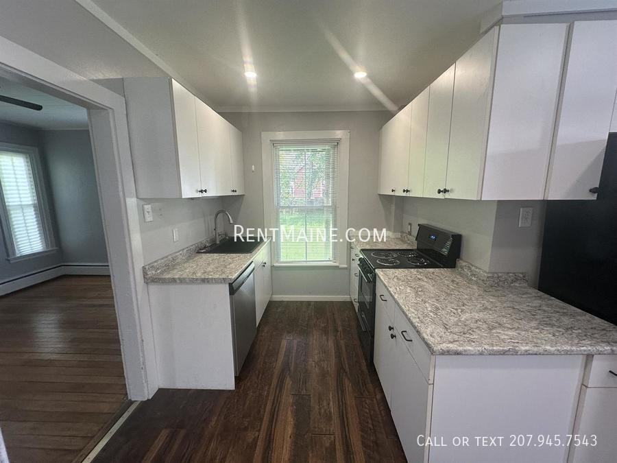 12 Patten Ct #1 - Photo 2 of 12