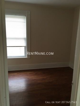 345 Hancock St Apt 2 - Photo 5 of 12