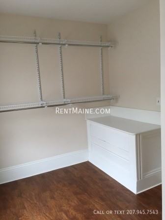 345 Hancock St Apt 2 - Photo 7 of 12
