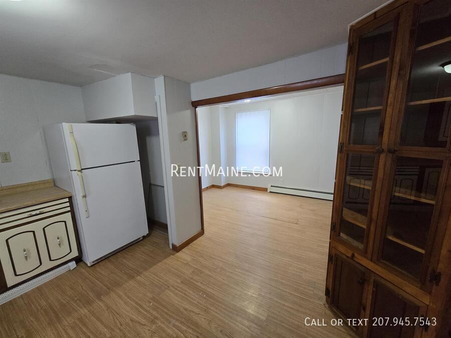 324 Grove St - Photo 3 of 11