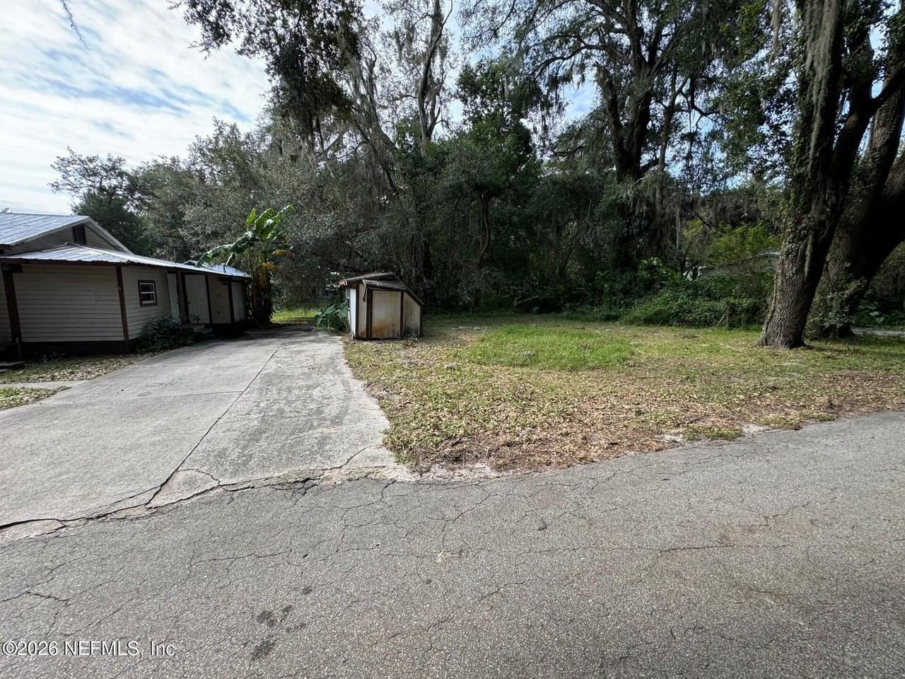 3301 Druid St - Photo 3 of 12