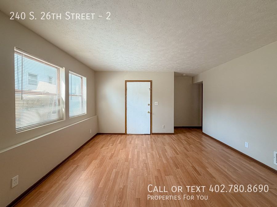 240 S 26th St #2 - Photo 4 of 25