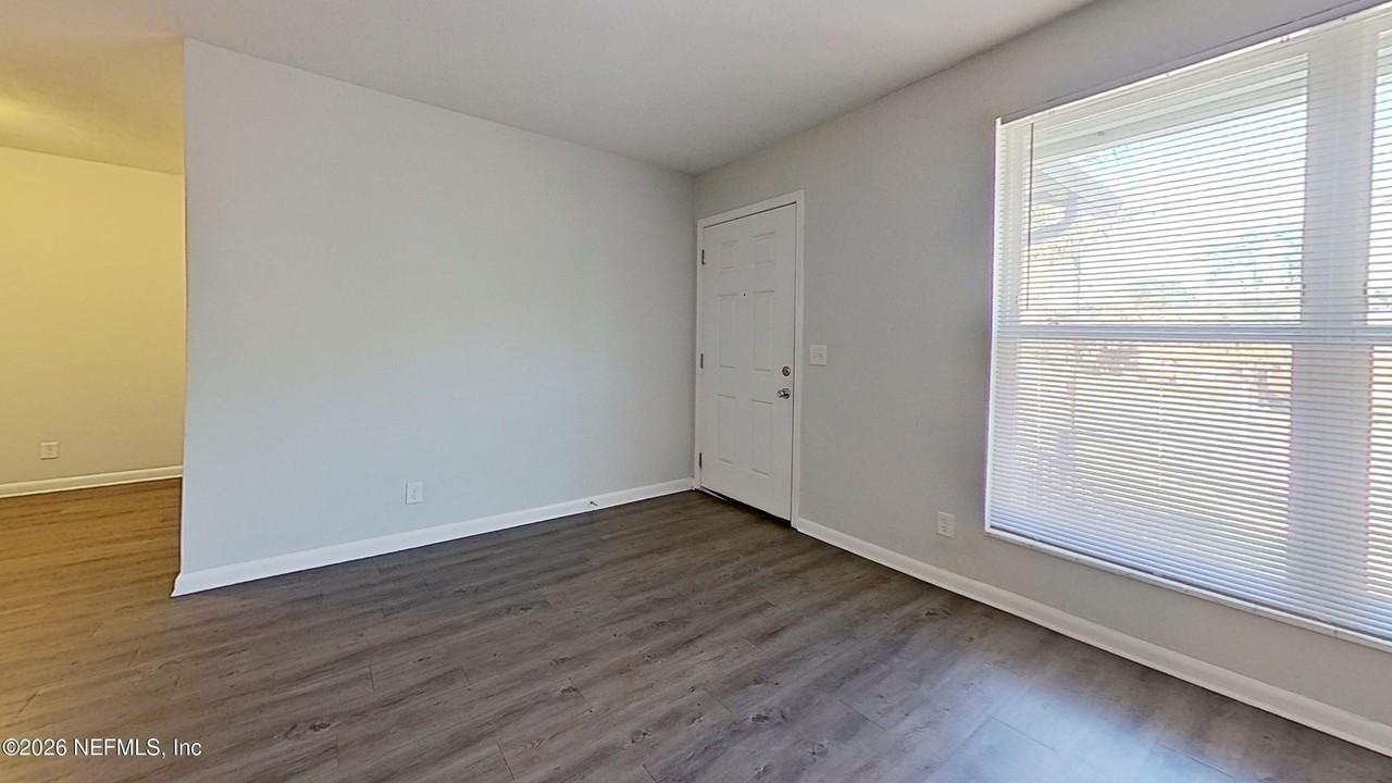 2216 Spring Park Rd #9 - Photo 3 of 16
