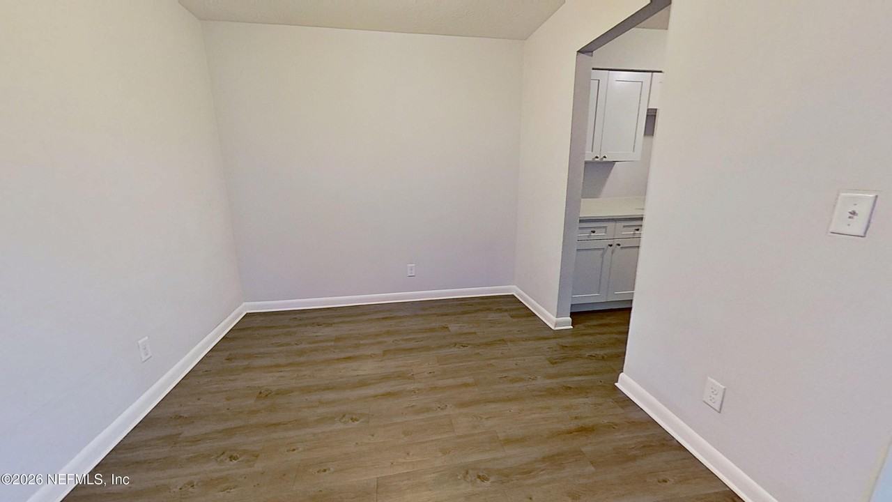 2216 Spring Park Rd #9 - Photo 4 of 16