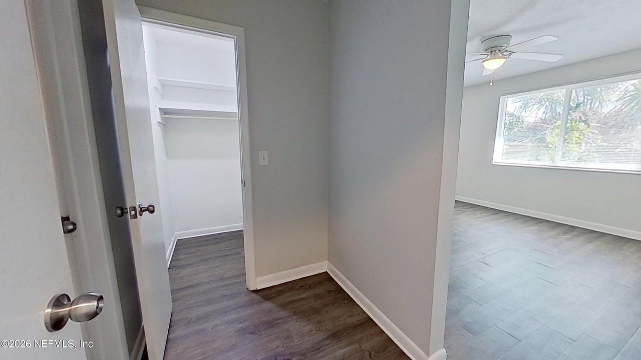 2216 Spring Park Rd #9 - Photo 5 of 16