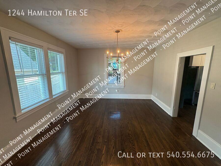 1244 Hamilton Ter Se - Photo 6 of 16
