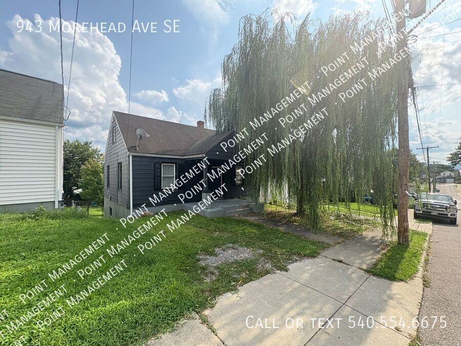 943 Morehead Ave Se - Photo 2 of 12