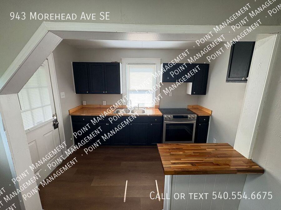 943 Morehead Ave Se - Photo 4 of 12