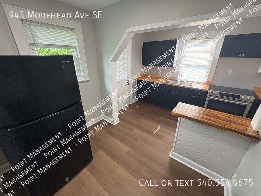 943 Morehead Ave Se - Photo 6 of 12