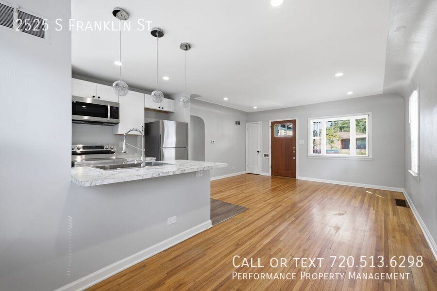 2525 S Franklin St - Photo 6 of 29