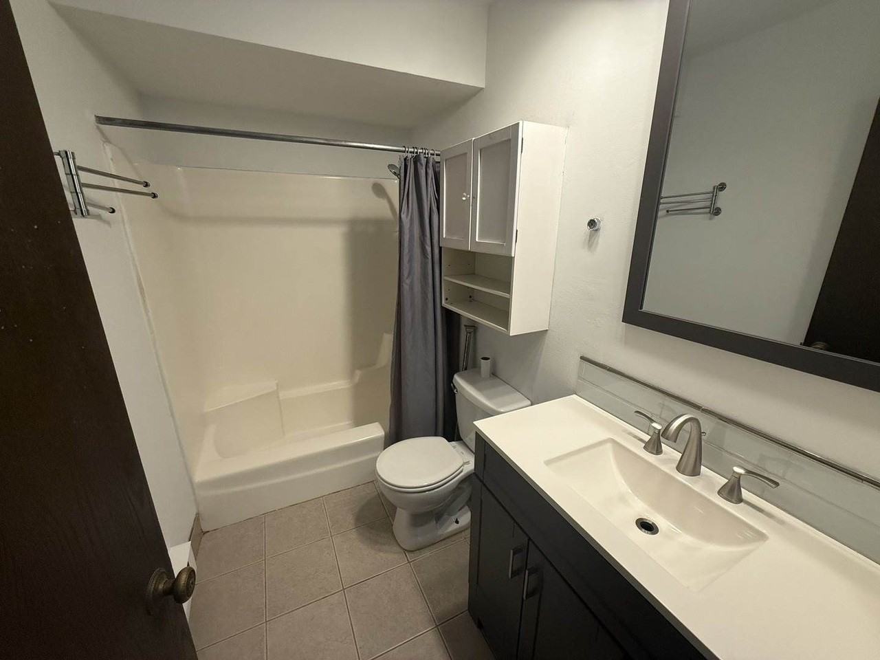 1023 Shagbark Ct - Photo 3 of 6