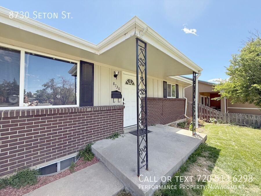 8730 Seton St - Photo 3 of 31