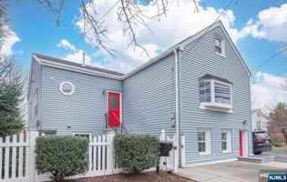 featured image of 60 Garibaldi Ave #2