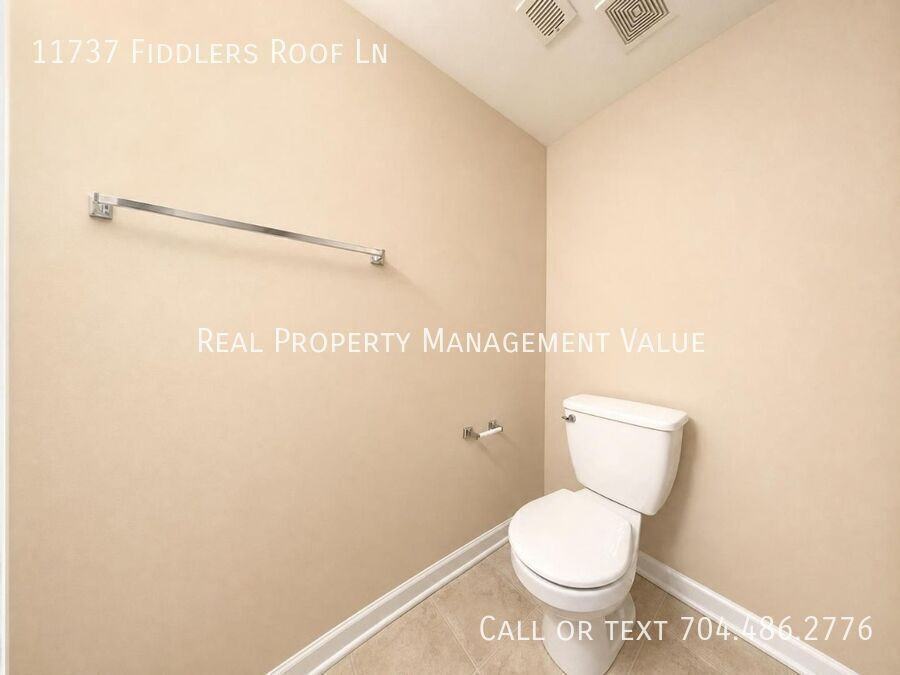 11737 Fiddlers Roof Ln - Photo 5 of 28