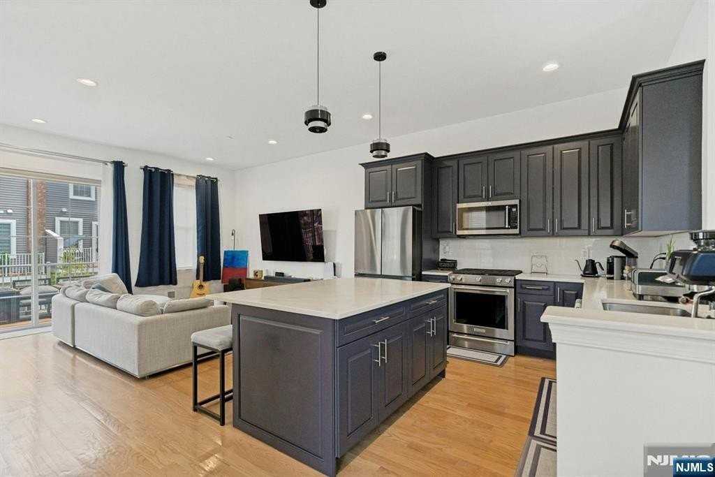 62 Parkside Ln #1105 - Photo 7 of 38