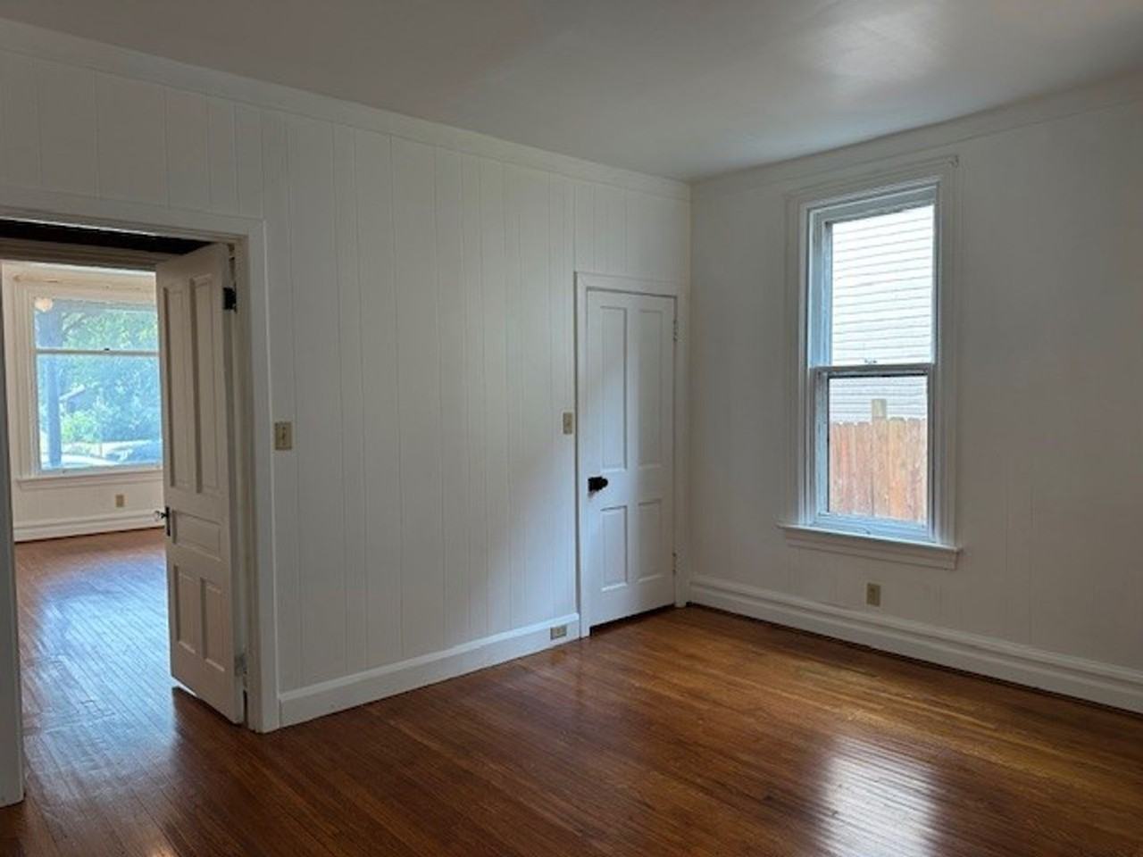 204 S 2nd St #1 - Photo 5 of 16