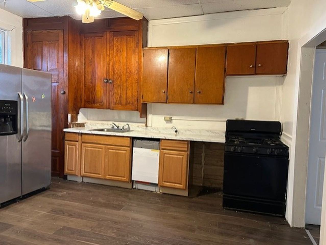 617 Lehman St - Photo 6 of 11