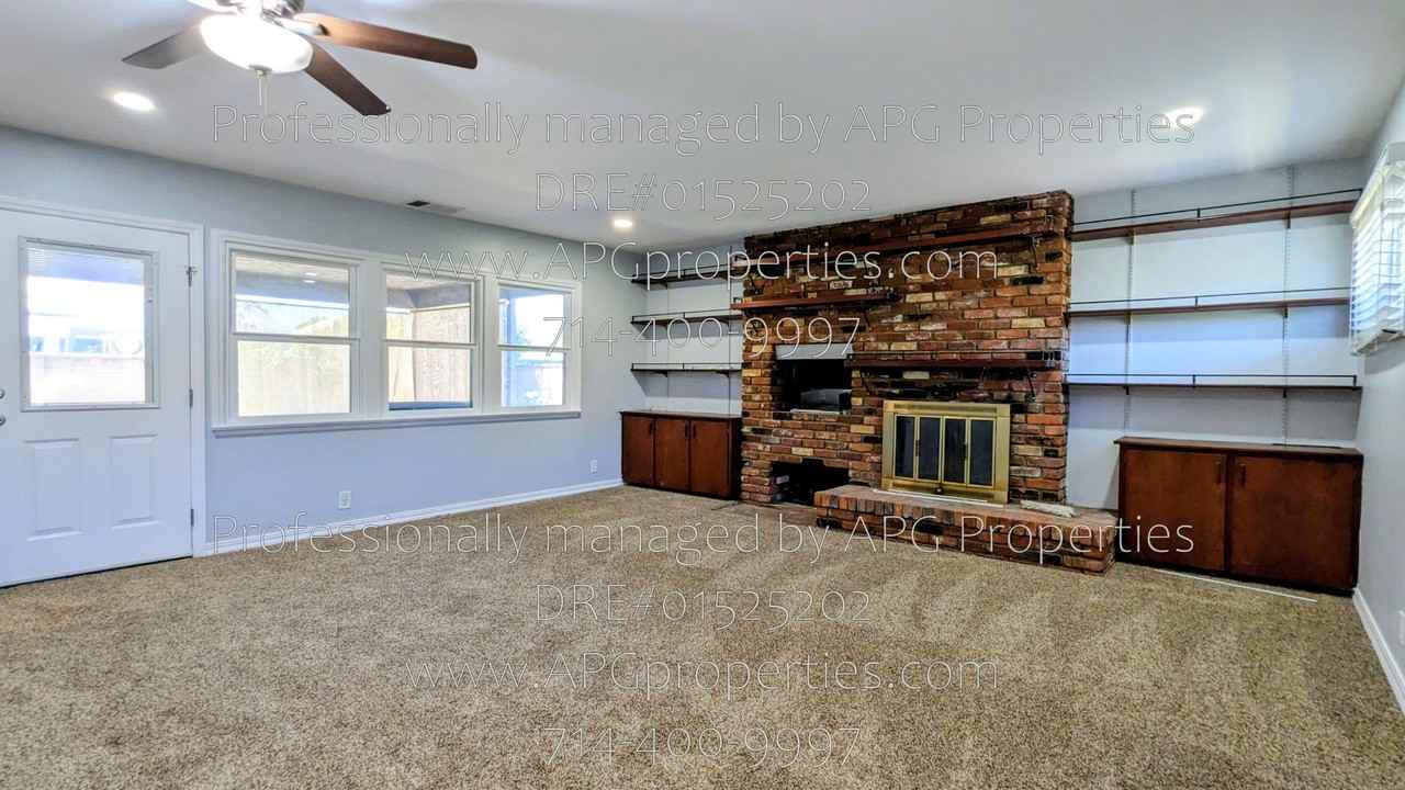 11151 Chadsey Dr - Photo 5 of 41