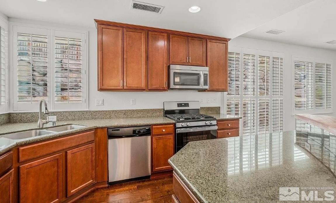 5154 Ironstone Cir - Photo 4 of 20