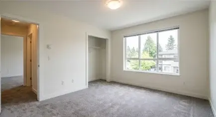 1114 N Lancaster Ave - Photo 2 of 4