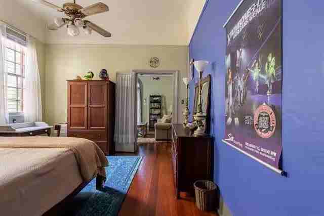 723 Louisa St - Photo 5 of 11