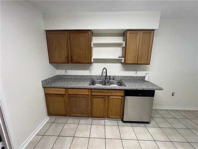 2312 Stander Pl - Photo 3 of 12