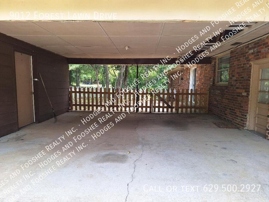 9012 Forest Lawn Dr - Photo 2 of 12