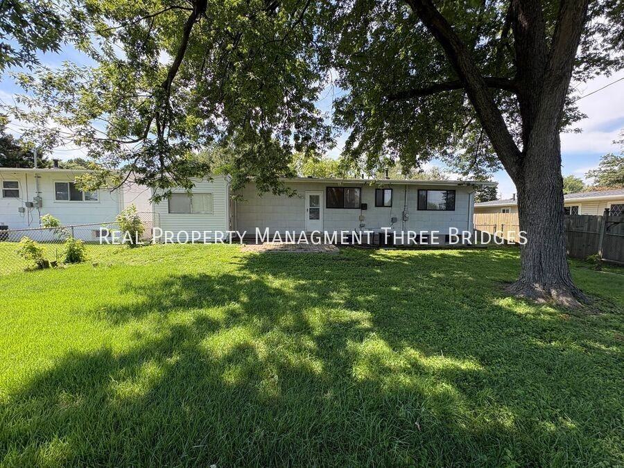90 Canisius Ln - Photo 2 of 25