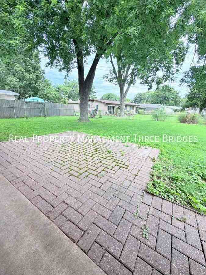 90 Canisius Ln - Photo 7 of 25