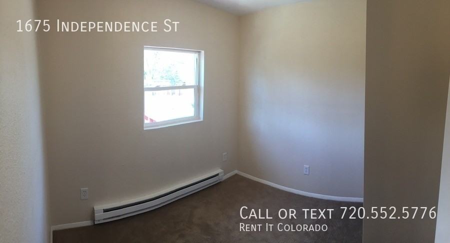 1675 Independence St - Photo 5 of 7