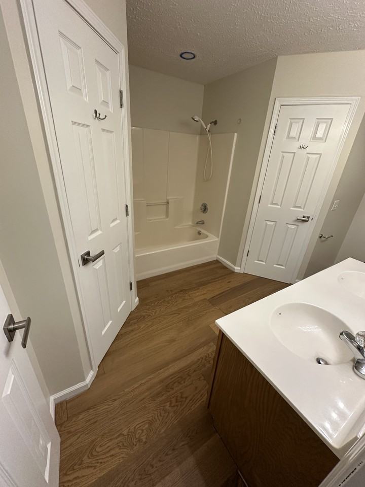 118 Merlin Dr - Photo 2 of 20
