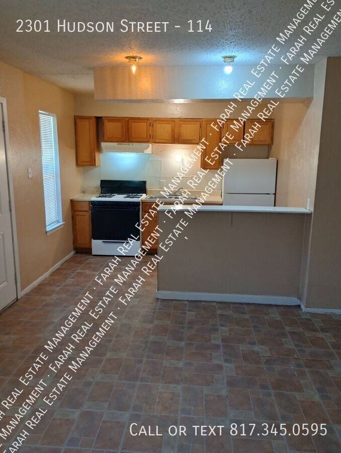 2301 Hudson St #114 - Photo 3 of 14